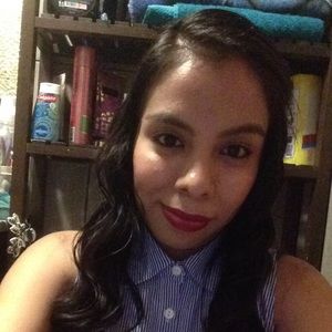 Meet your Posher, Eloisa